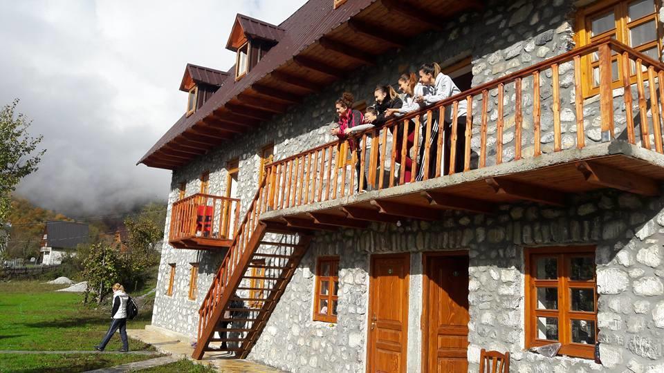 Bujtina Berishta Theth Hotel Kültér fotó