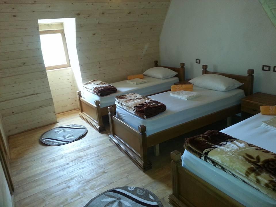Bujtina Berishta Theth Hotel Kültér fotó
