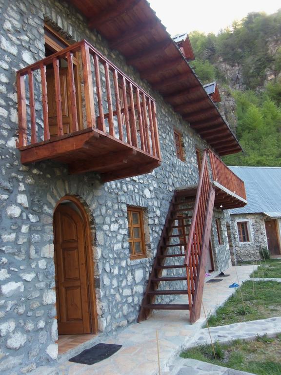 Bujtina Berishta Theth Hotel Kültér fotó