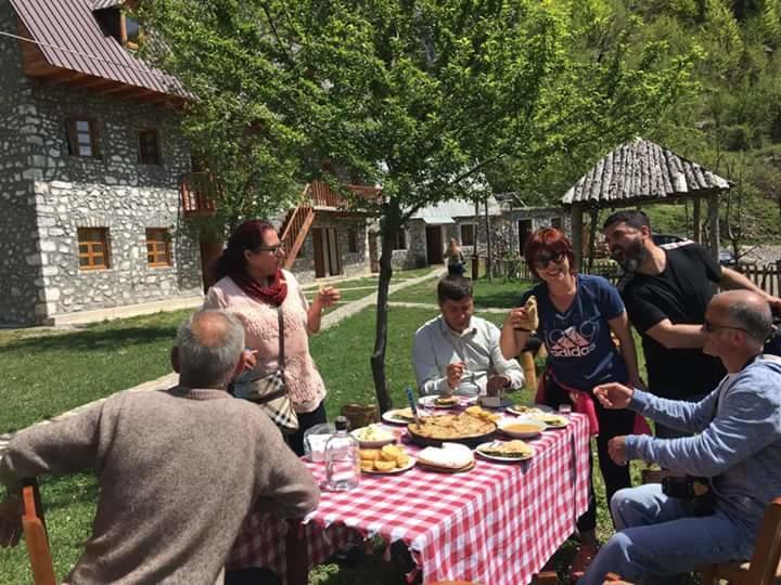 Bujtina Berishta Theth Hotel Kültér fotó