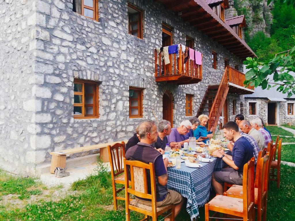 Bujtina Berishta Theth Hotel Kültér fotó