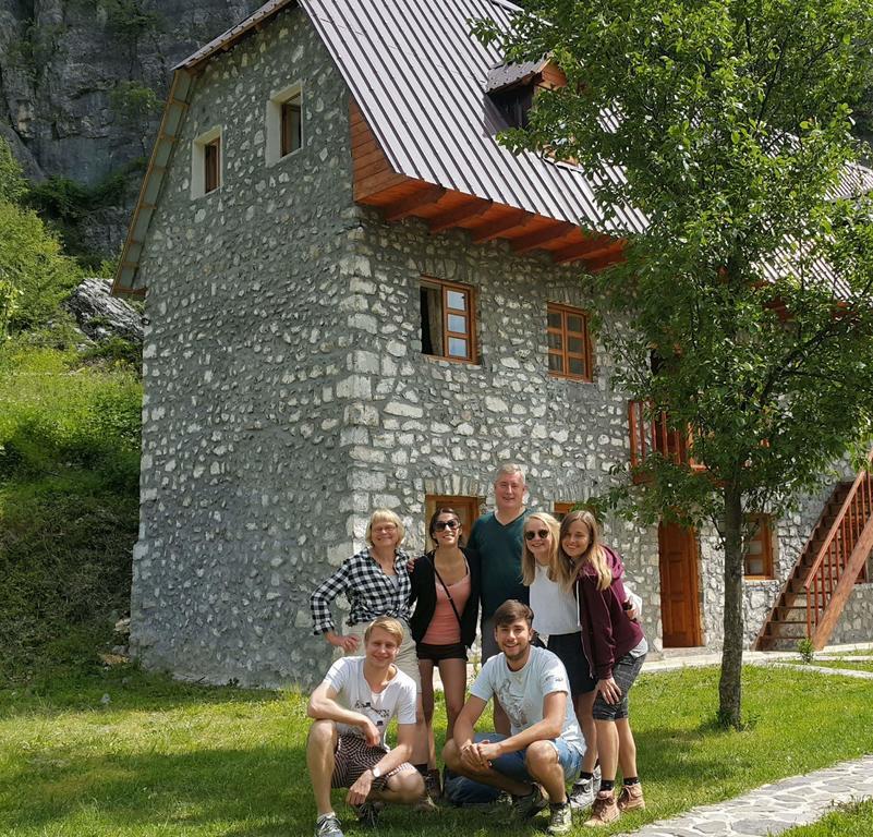 Bujtina Berishta Theth Hotel Kültér fotó