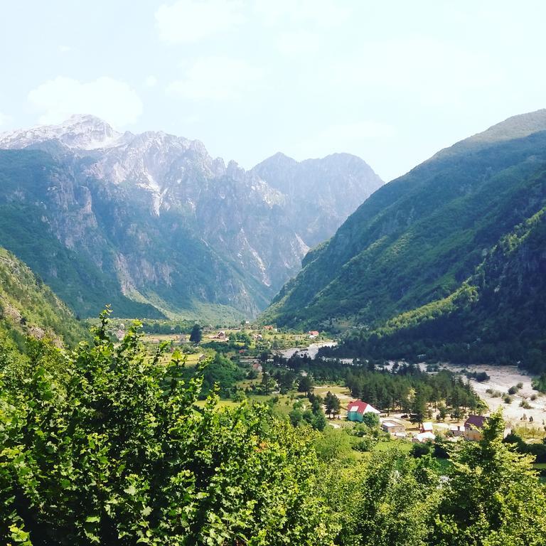 Bujtina Berishta Theth Hotel Kültér fotó