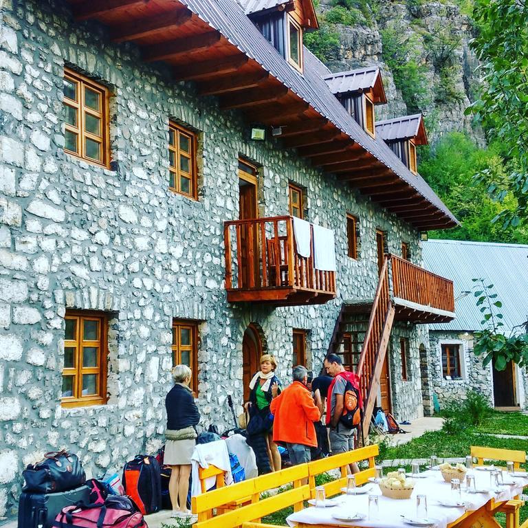 Bujtina Berishta Theth Hotel Kültér fotó