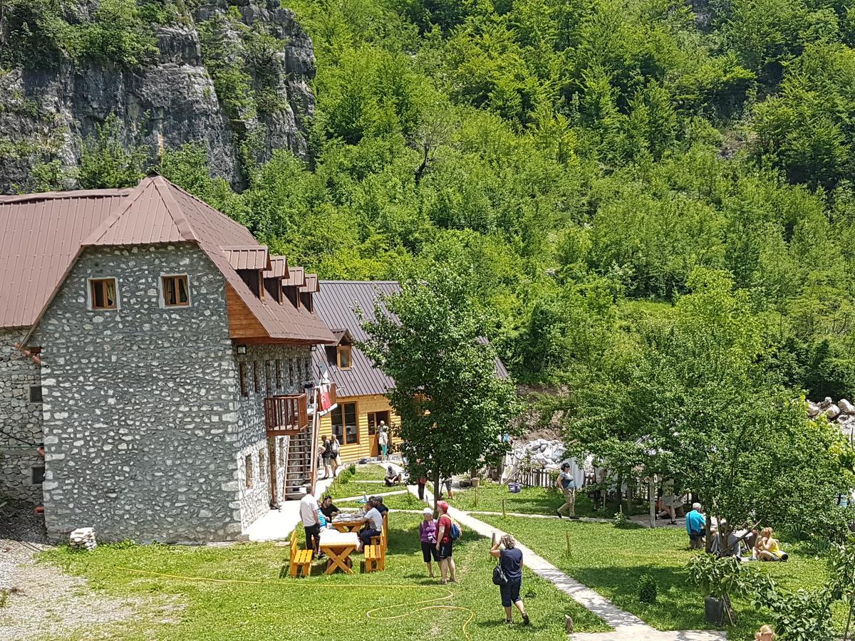 Bujtina Berishta Theth Hotel Kültér fotó